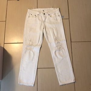 White Carmar Denim Jeans - butt rip